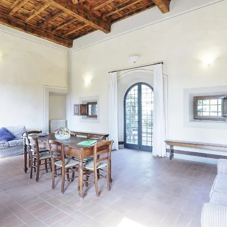 Il Salone By Interhome דירה Grassina